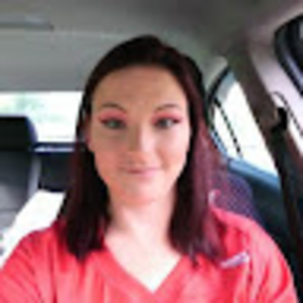 Meet your Posher, Nina